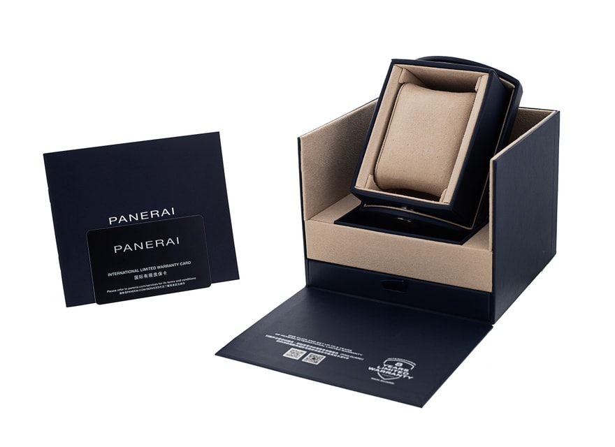 Panerai Submersible PAM02223 Image 4